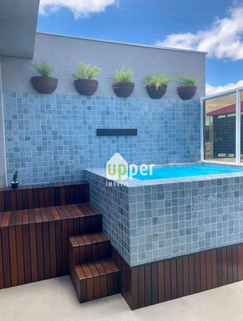 Apartamento à venda com 3 quartos, sendo 1 suíte, 2 vagas, 126m² na região do bairro Vorstadt, próximo à Rua Antônio Treis, Blumenau