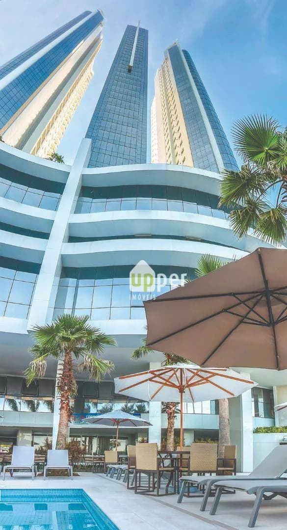 Apartamento à venda com 4 quartos, sendo 4 suítes, 4 vagas, 238m² na região do bairro Centro, próximo à Avenida Atlântica, Balneário Camboriú