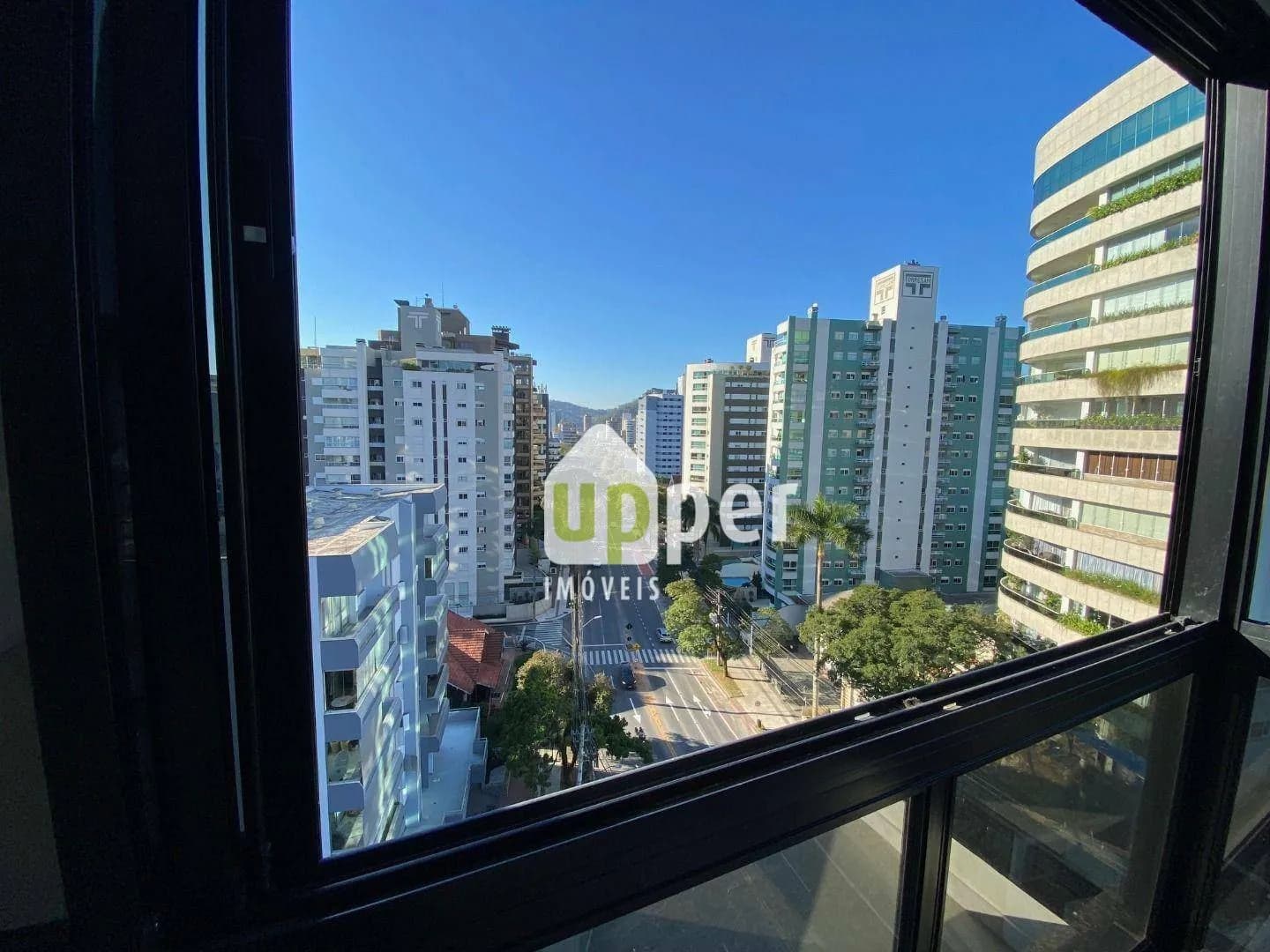 Apartamento à venda com 3 quartos, sendo 3 suítes, 2 vagas, 95m² na região do bairro Jardim Blumenau, próximo à Rua Pastor Stutzer, Blumenau