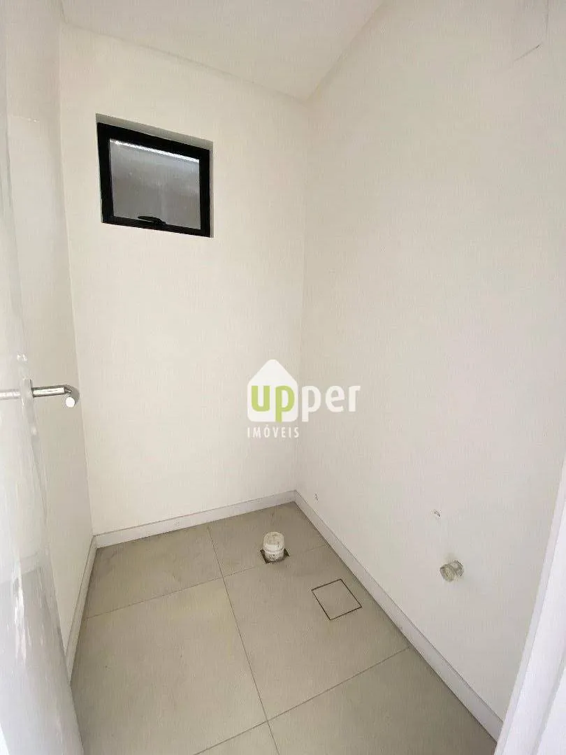 Apartamento à venda com 3 quartos, sendo 3 suítes, 2 vagas, 95m² na região do bairro Jardim Blumenau, próximo à Rua Pastor Stutzer, Blumenau