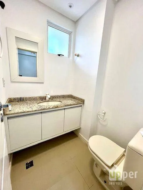 Apartamento à venda com 3 quartos, sendo 3 suítes, 2 vagas, 119m² na região do bairro Jardim Blumenau, próximo à Rua Pastor Stutzer, Blumenau