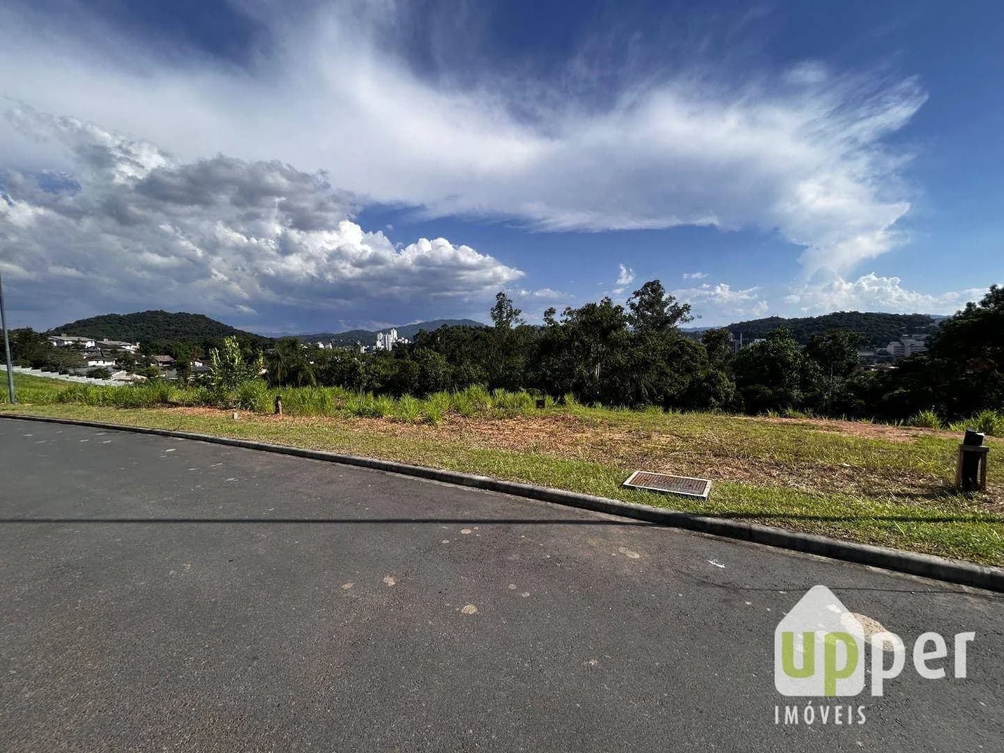 Terreno à venda, 391m² na região do bairro Itoupava Norte, próximo à Rua 4 de Fevereiro, Blumenau