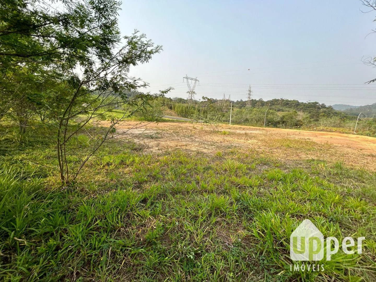 Terreno à venda, 410m² na região do bairro Ponta Aguda, próximo à Rua Silvano Cândido da Silva Sênior, Blumenau