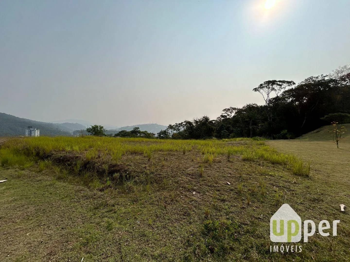 Terreno à venda, 375m² na região do bairro Ponta Aguda, próximo à Rua Silvano Cândido da Silva Sênior, Blumenau