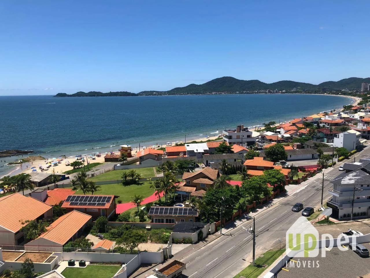 Apartamento à venda com 2 quartos, sendo 2 suítes, 1 vaga, 85m² na região do bairro Centro, próximo à Avenida Antônio Joaquim Tavares, Penha