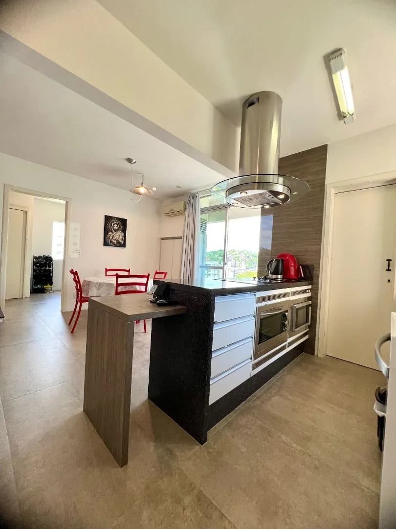 Apartamento à venda com 2 quartos, sendo 2 suítes, 1 vaga, 92m² na região do bairro Victor Konder, próximo à Rua Victor Konder, Blumenau
