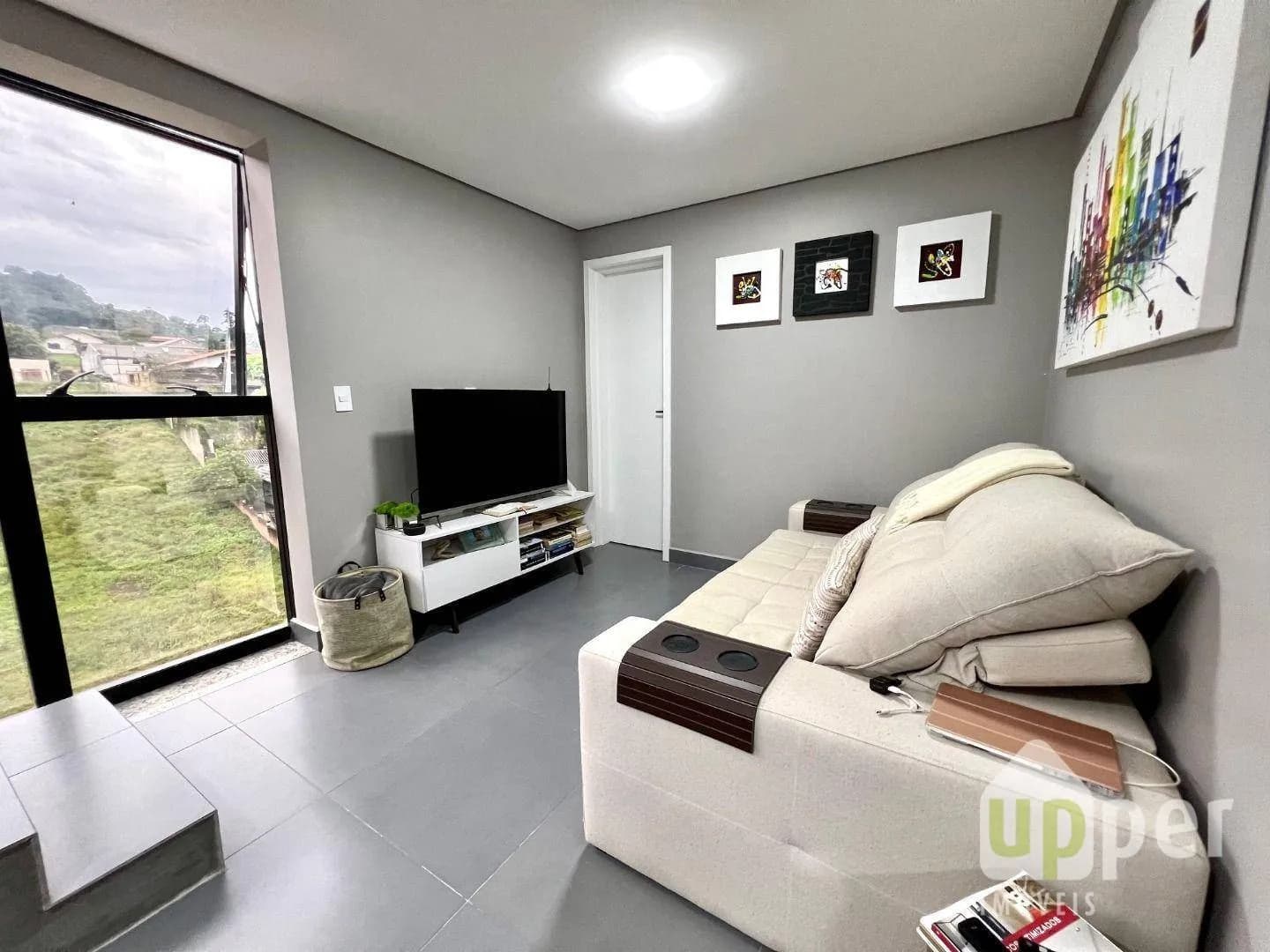 Apartamento à venda com 2 quartos, sendo 2 suítes, 1 vaga, 71m² na região do bairro Garcia, próximo à Rua Engenheiro Odebrecht, Blumenau