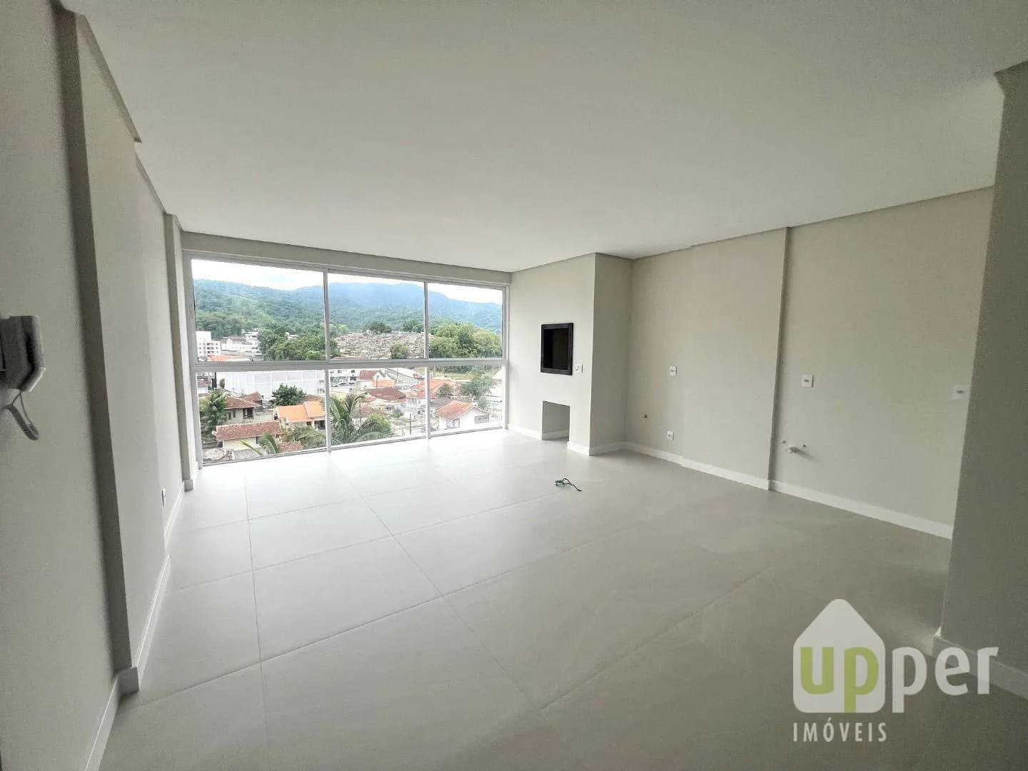 Apartamento à venda com 3 quartos, sendo 3 suítes, 2 vagas, 108m² na região do bairro Velha, próximo à Rua Humberto de Campos, Blumenau